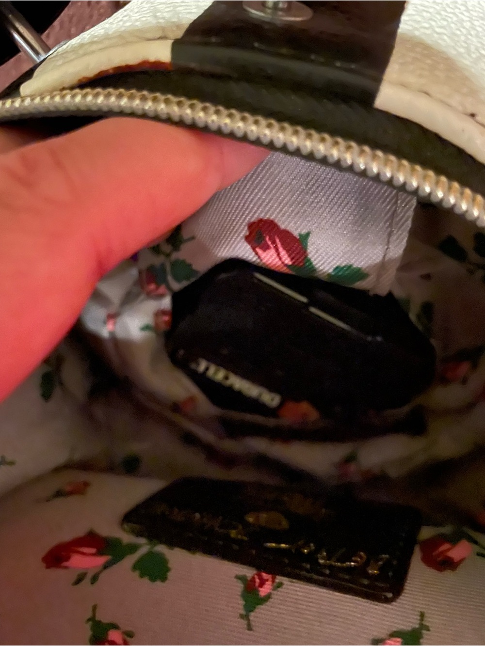Betsey Johnson clock purse (shows actual
Time) - Picture 6 of 6
